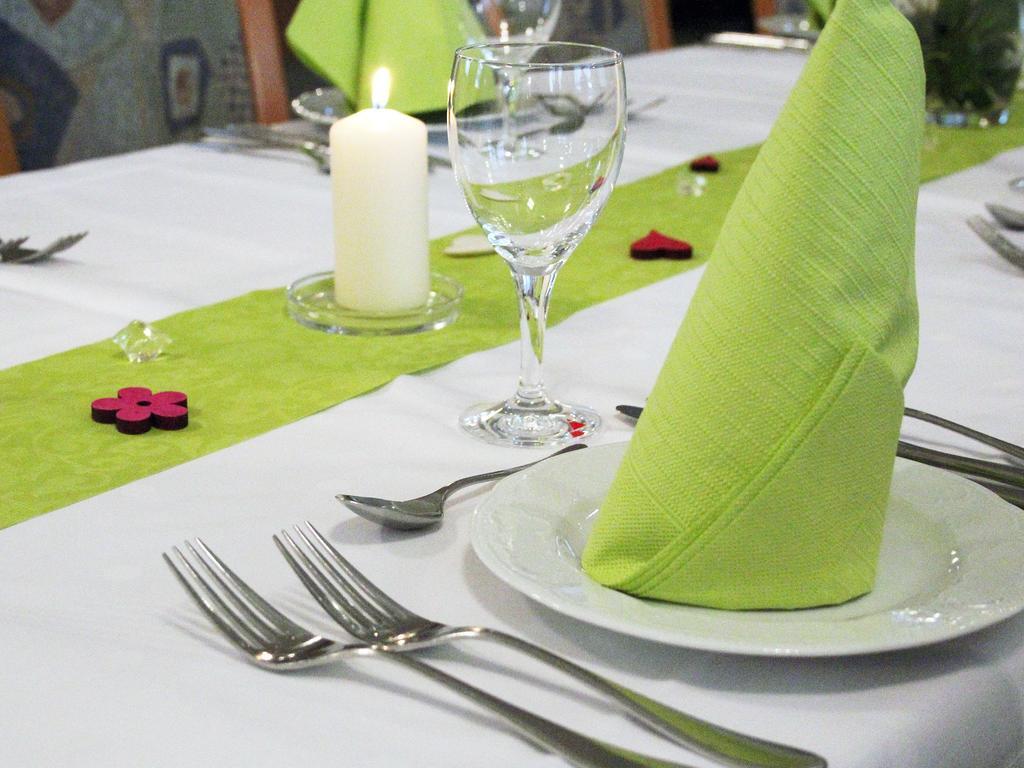 Landhotel Weinrich Naumburg  Ngoại thất bức ảnh