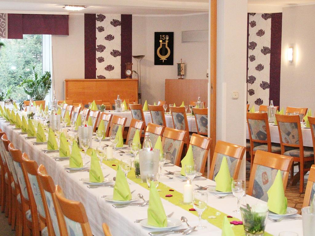 Landhotel Weinrich Naumburg  Ngoại thất bức ảnh